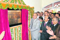 Justice Deepak Gupta inaugurating the judicial complex at Mandi 
