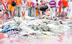 Polythene bags and garbage at Har-ki-Pauri in Haridwar.