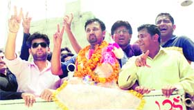 Shahnawaz Choudhary being welcomed in Jammu after his appointment as national general secretary of the NSUI