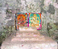The dilapidated memorial to Karam Chand at Chak Drabka that needs immediate repairs.