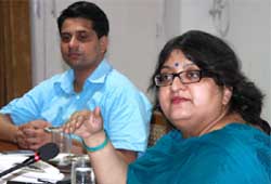 Raji P. Shrivastava, MD, Punjab Health Systems Corporation, addressing a workshop in Bathinda