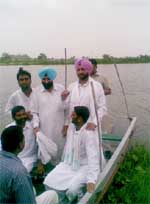 Congress MP Ravneet Bittu and PPCC general secretary Parminder Singh Pinki on way to a border village to canvass for party candidate from Jalalabad Hans Raj Josan