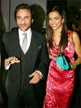 Bollywood actors Saif Ali Khan and Deepika Padukone promote their movie Love Aaj Kal in Gurgaon on Thursday night.