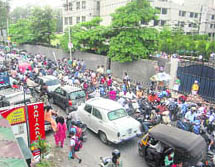 Traffic chaos outside St Josephs Academy in Dehradun