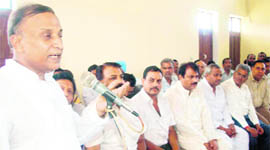 Former Samajwadi Party state chief Ambrish Kumar announces his decision to resign to party workers in Haridwar on Tuesday.