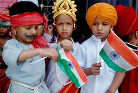 Tiny-tots of Daddys Teddy, a franchisee of the Kidzee school during a function in Bathinda on Wenesday.