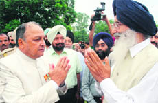 Punjab Chief Minister Parkash Singh Badal and UT Administrator and Punjab Governor SF Rodrigues during the “At Home” at Punjab Raj Bhawan in Chandigarh on Saturday.