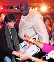 Shah Rukh Khan at the Newark airport in the US on Saturday. He was released after a two-hour grilling by the FBI. The actor was detained after his name was flashed on the computer.
