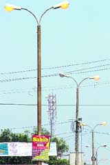 Streetlights switched on during the day in Ludhiana
