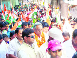 Vijaya Bahuguna, Lok Sabha MP from Tehri Garhwal, leads a protest in Uttarkashi on Thursday.