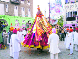 Devotees worship during Mela Patt in Bhaderwah.