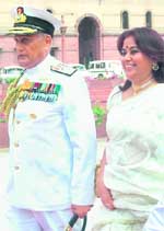 New Navy chief Nirmal Kumar Verma along with his wife after taking the charge at South Block in New Delhi 