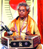 Pt Tarun Bhattacharya performs in Amritsar.