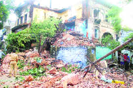 The dilapidated bulding at Kankhal on Wedneday.