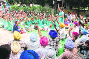 Multipurpose Health Workers (Female) stage dharna outside the Civil Surgeons office.