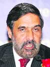 Commerce and Industry Minister Anand Sharma addresses mediapersons on the concluding day of Doha meet in New Delhi 