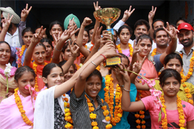 Upbeat Bathinda girl pugilists who won the team championship trophy at 10th Elite Punjab Boxing Championship held at Dera Baba Nanak between September 8 and 10. They were given a grand welcome in Bathinda on Friday. 