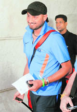 Harbhajan Singh leaves for the airport in Mumbai on Friday before leaving for South Africa to take part in ICC Champions Trophy