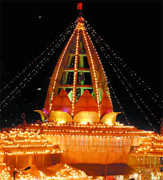 Jhandewalan Mandir in New Delhi is lit on the first day of Navratras on Saturday.