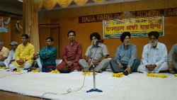 A scene of the Hasras kavi sammelan in the Baba Farid Mela. 