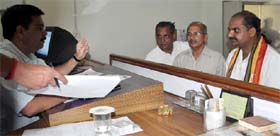 BJP leader Umesh Agarwal files nomination papers from Gurgaon