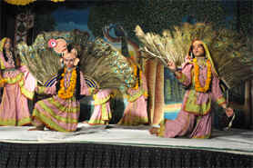  Raas Lila in progress at the Ganpati Enclave temple in Bathinda on Thursday. 