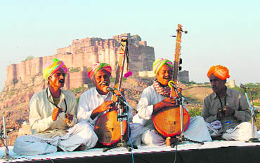 Rajasthani folk musicians perform at an earlier festival