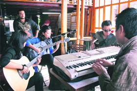 Youths from Mizoram performing at Shimla. 