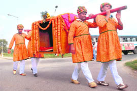 Palanquins make a comeback at weddings in Chandigarh.