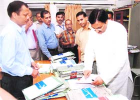Uttarakhand Chief Minister Ramesh Pokhriyal Nishank conducts a surprise check at the state secretariat in Dehradun
