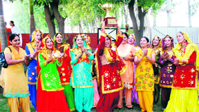 Girls perform Jago during the concluding session of the Zonal Youth Festival of Punjabi University, Patiala, at Shanti Tara College, Akbarpur Chhanna, near Ahmedgarh, on Sunday. 