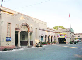 The building of the Dehradun Municipal Corporation, the only corporation of Uttarakhand.