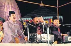 Mohammed Ahmed Khan Warsi and his troupe perform at Virasat festival in Dehradun in 2008