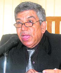 VJ Talwar, Chairman of the Uttarakhand Power Regulatory Authority, addresses mediapersons in Dehradun