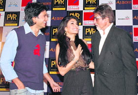 Bollywood stars Amitabh Bachchan, Jacquenline Fernandez and Ritesh Deshmukh at a function to promote their movie, Aladin, at a mall in Gurgaon on Wednesday