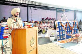 SSP addresses the gathering during the Police Commemoration Day at Khanna