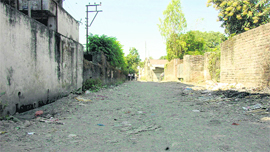 A view of the pathetic condition of Manda House passage in Rajpur Road market.