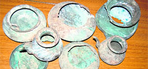 Pottery items  found in Hinjrawan Kalan village in Fatehabad.