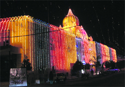 Gurdwara Singh Sabha all decked up ahead of Gurpurb in Ludhiana