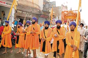 The Panj Piaras lead a nagar kirtan organised on the eve of Gurpurb in Sirsa