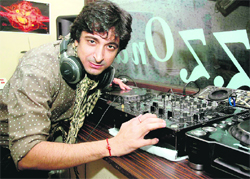 Dj Arya 