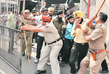 The police in action against the protesters in Ludhiana.