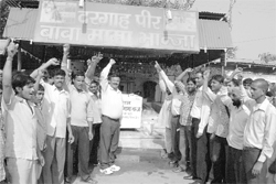 Pir Baba Committee Military Farm members protest against Army officials at Dargah Pir Baba Mama Bhanja in Ambala