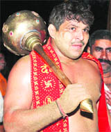 Sohan Pal of the Haryana Police Academy won a prize of Rs 11,000 in Burz ki Kust at Pankha Dangal in Karnal on Sunday. He won the competition for the fourth time.