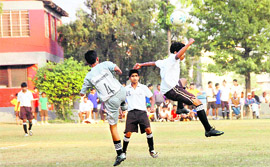 The final match in progress at the Coca Cola Sub-Junior Football Tournament in Dehradun on Tuesday.