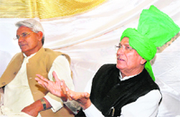 INLD chief OP Chautala with Ladwa MLA Sher Singh in Karnal