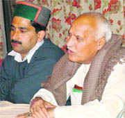 Former MP Chander Kumar addressing a press conference at Dharamsala on Wednesday.