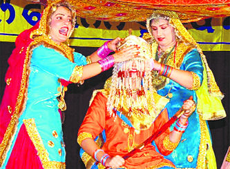 Girls present giddha at a youth festival which concluded at Guru Nanak Dev University, Amritsar, on Wednesday.