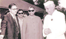 Jawaharlal Nehru with Commissioner BD Sanwal and District Magistrate AP Dikshit during a visit to Dehradun.