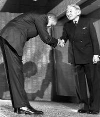US President Barack Obama (left) bows as he is greeted by Japanese Emperor Akihito at the Imperial Palace in Tokyo on Saturday
